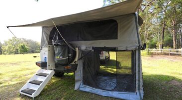 ultimate-camper-trailer-kids-room-01