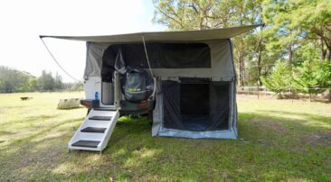 ultimate-camper-trailer-kids-room-07